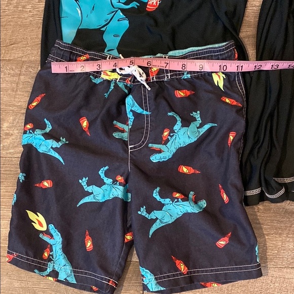 Kids Dinosaur Swim Set Short & long sleeve rash guard & swim trunks - Picture 2 of 14